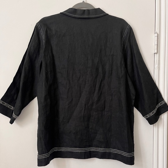 ONQUE Casuals Black LINEN Jacket 3/4 Sleeve Size Large Wood Buttons Front Pocket - Picture 2 of 8